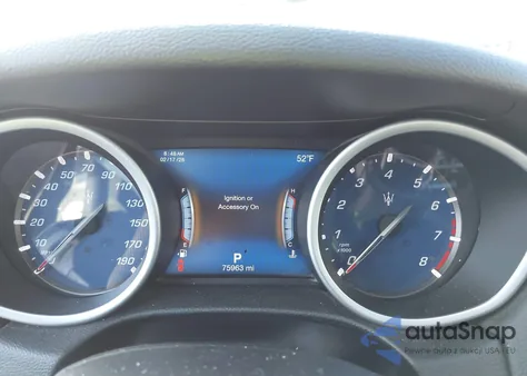 2018 Maserati Ghibli z USA, uszkodzony, nr VIN ZAM57XSA6J1304912